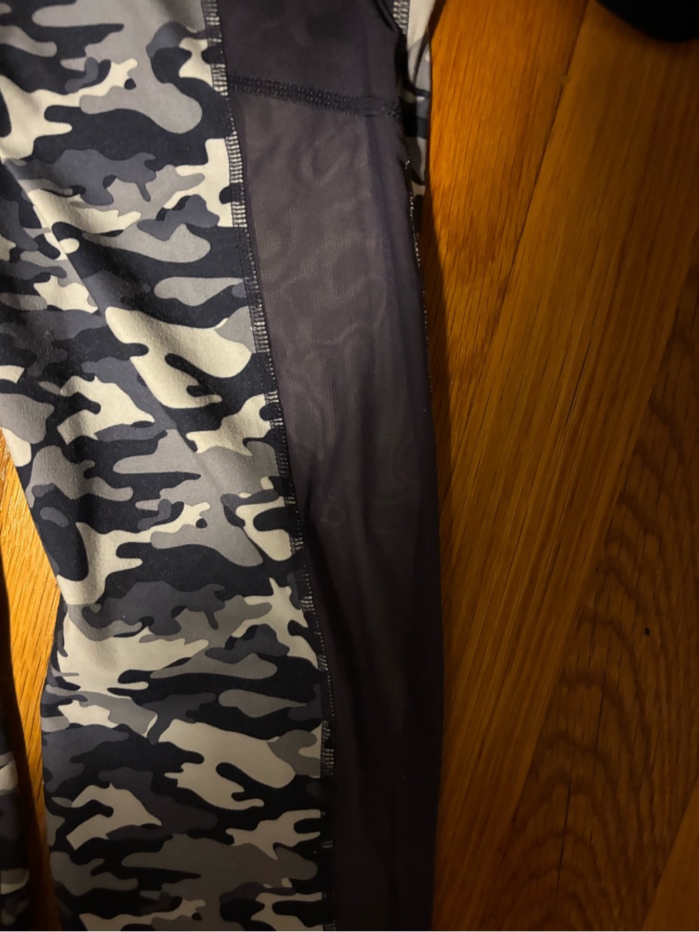 Fabletics Blue Camo Set - Picture 5 of 6